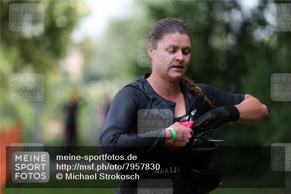 15.06.2025 - 7 Türme Triathlon Michael Strokosch http://msf.ph/oto/7957830 15.06.2025 12:37:04 Schwimmen 429, 491, 520, 556, 645, 668 meine-sportfotos.de