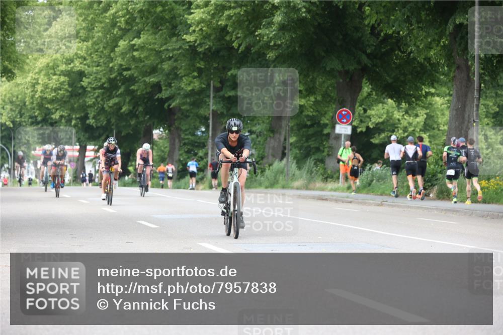 15.06.2025 - 7 Türme Triathlon Yannick Fuchs http://msf.ph/oto/7957838 15.06.2025 13:44:51 Radfahren 216, 321, 352, 520, 668, 1050, 1159, 1189 meine-sportfotos.de