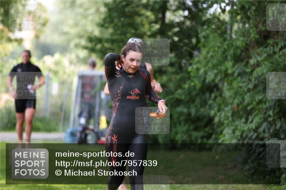 15.06.2025 - 7 Türme Triathlon Michael Strokosch http://msf.ph/oto/7957839 15.06.2025 12:37:10 Schwimmen 368, 369, 429, 491, 520, 556, 645, 668 meine-sportfotos.de