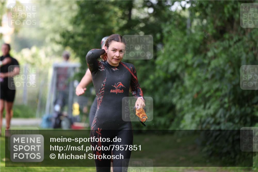 15.06.2025 - 7 Türme Triathlon Michael Strokosch http://msf.ph/oto/7957851 15.06.2025 12:37:10 Schwimmen 368, 369, 429, 491, 520, 556, 645, 668 meine-sportfotos.de