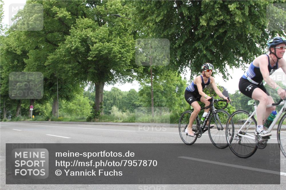 15.06.2025 - 7 Türme Triathlon Yannick Fuchs http://msf.ph/oto/7957870 15.06.2025 10:02:33 Radfahren  meine-sportfotos.de