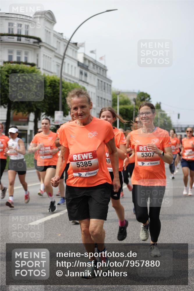 15.06.2025 - REWE Women's Run Jannik Wohlers http://msf.ph/oto/7957880 15.06.2025 09:44:13 Laufen 5128, 560, 2, 5385, 8, 5307 meine-sportfotos.de