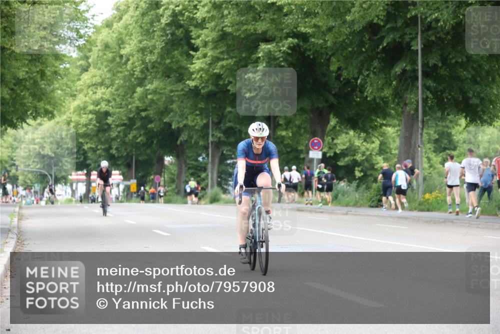 15.06.2025 - 7 Türme Triathlon Yannick Fuchs http://msf.ph/oto/7957908 15.06.2025 13:44:55 Radfahren 216, 352, 601, 1050, 1159 meine-sportfotos.de