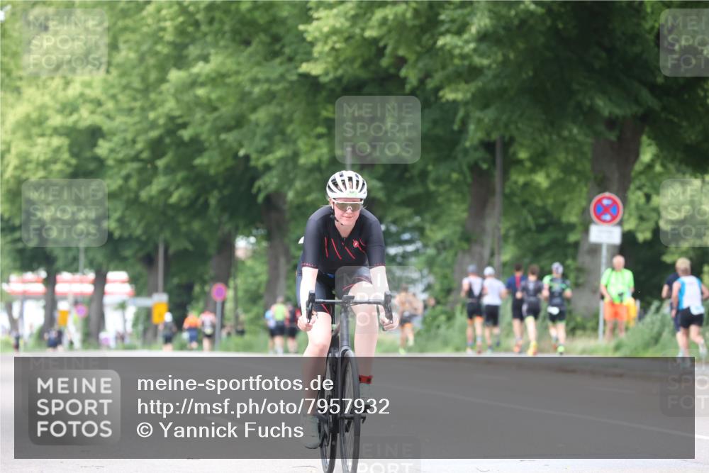 15.06.2025 - 7 Türme Triathlon Yannick Fuchs http://msf.ph/oto/7957932 15.06.2025 13:44:58 Radfahren 216, 352, 601, 959 meine-sportfotos.de