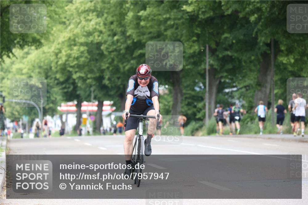 15.06.2025 - 7 Türme Triathlon Yannick Fuchs http://msf.ph/oto/7957947 15.06.2025 13:45:04 Radfahren 578, 959 meine-sportfotos.de