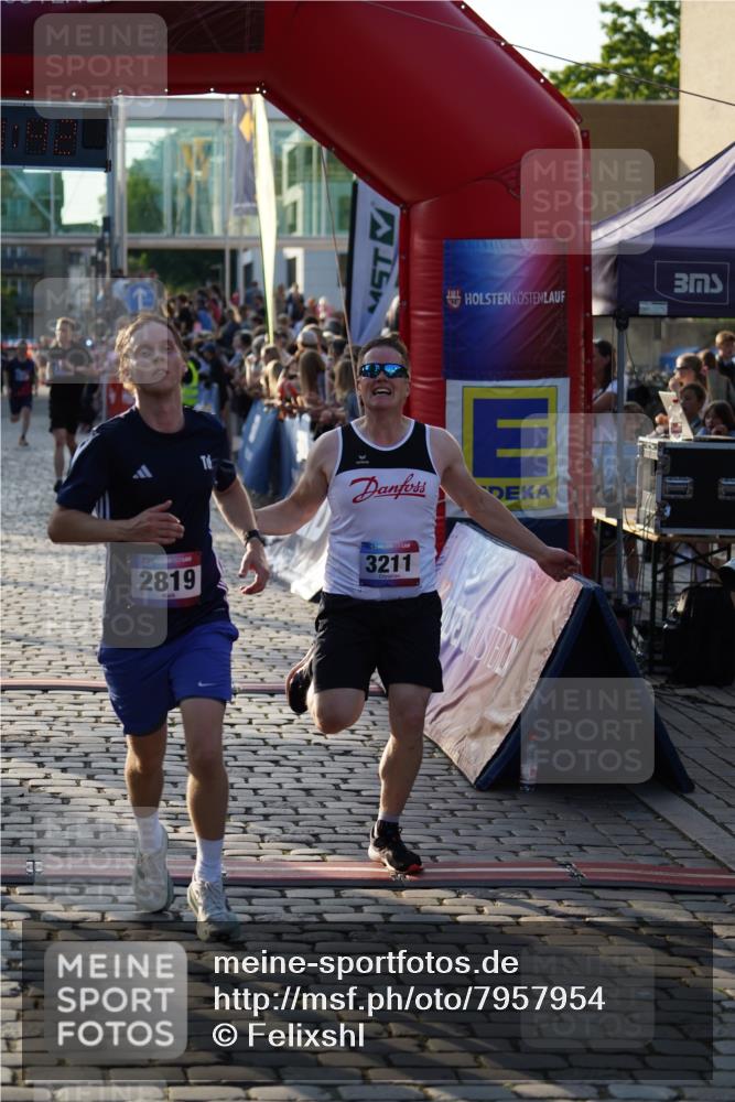 13.06.2025 - Holstenköstenlauf Felixshl http://msf.ph/oto/7957954 13.06.2025 19:48:41 Laufen 2362, 2691, 2819, 3052, 3209, 3210, 3211, 3219, 3648, 3787 meine-sportfotos.de