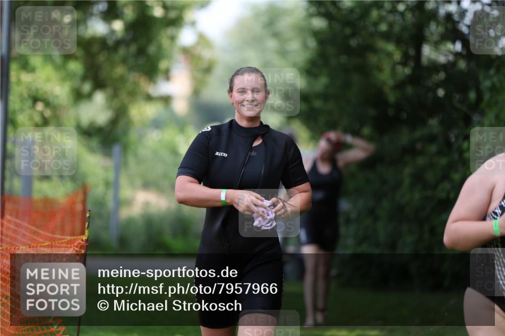 15.06.2025 - 7 Türme Triathlon Michael Strokosch http://msf.ph/oto/7957966 15.06.2025 12:37:19 Schwimmen 368, 369, 491, 520, 556, 668 meine-sportfotos.de