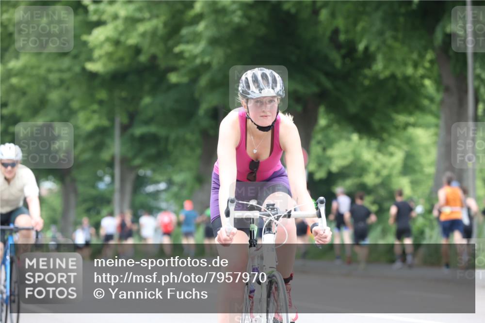 15.06.2025 - 7 Türme Triathlon Yannick Fuchs http://msf.ph/oto/7957970 15.06.2025 13:45:16 Radfahren 617, 1160 meine-sportfotos.de