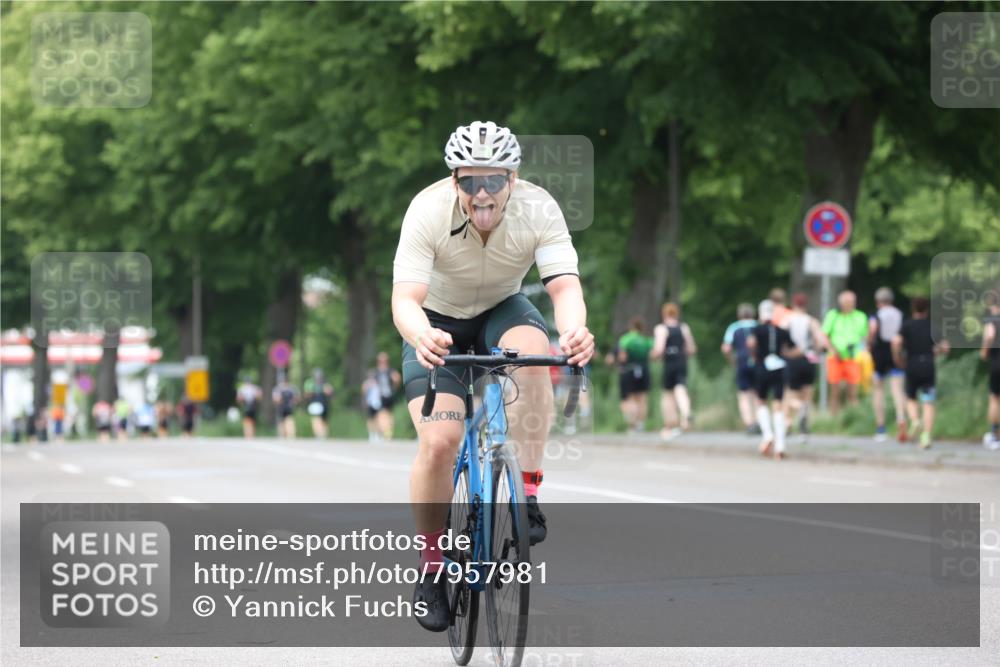 15.06.2025 - 7 Türme Triathlon Yannick Fuchs http://msf.ph/oto/7957981 15.06.2025 13:45:17 Radfahren 617, 1160 meine-sportfotos.de
