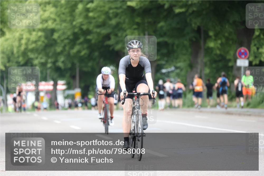 15.06.2025 - 7 Türme Triathlon Yannick Fuchs http://msf.ph/oto/7958008 15.06.2025 13:45:24 Radfahren 898, 1018, 1041 meine-sportfotos.de