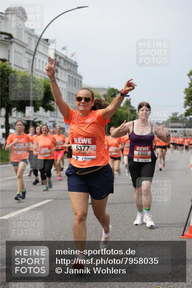 15.06.2025 - REWE Women's Run Jannik Wohlers http://msf.ph/oto/7958035 15.06.2025 09:44:16 Laufen 5124, 5377, 5302 meine-sportfotos.de