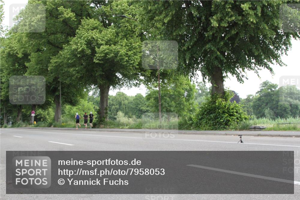15.06.2025 - 7 Türme Triathlon Yannick Fuchs http://msf.ph/oto/7958053 15.06.2025 10:11:42 Radfahren  meine-sportfotos.de