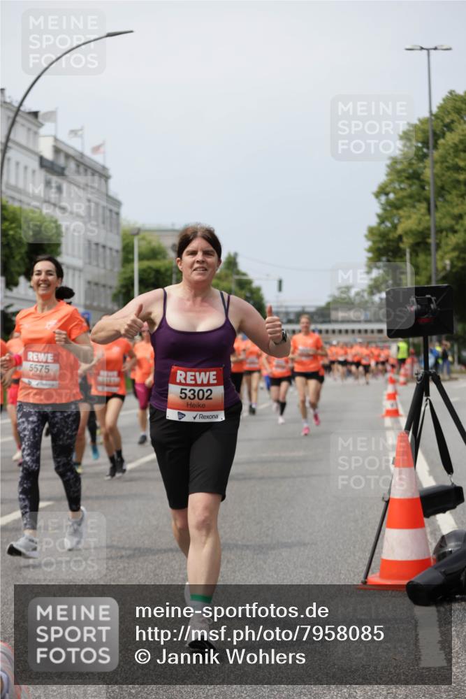 15.06.2025 - REWE Women's Run Jannik Wohlers http://msf.ph/oto/7958085 15.06.2025 09:44:17 Laufen 5575, 5302 meine-sportfotos.de