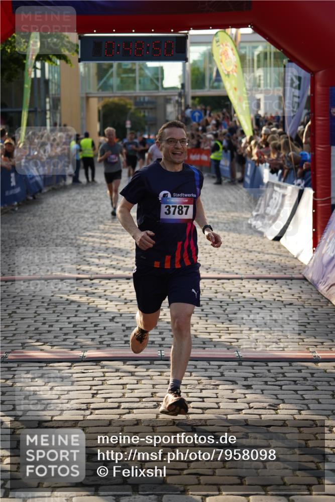 13.06.2025 - Holstenköstenlauf Felixshl http://msf.ph/oto/7958098 13.06.2025 19:48:49 Laufen 2282, 2362, 2408, 2669, 2685, 2786, 3052, 3622, 3787 meine-sportfotos.de