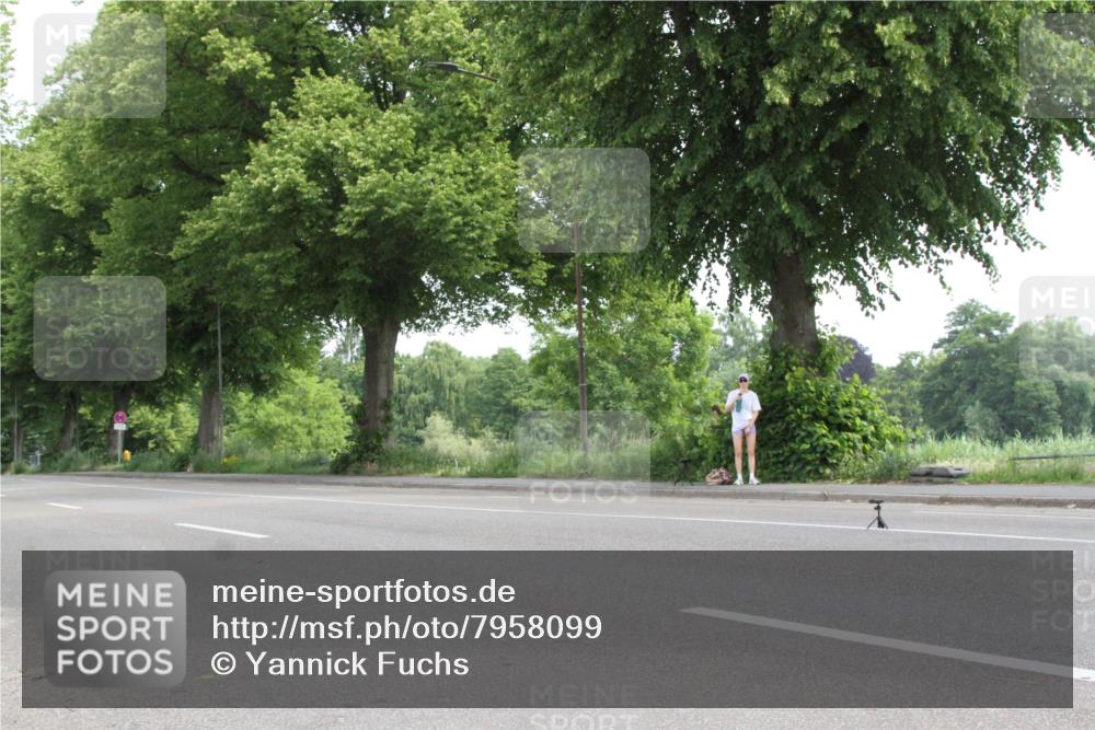 15.06.2025 - 7 Türme Triathlon Yannick Fuchs http://msf.ph/oto/7958099 15.06.2025 10:35:37 Radfahren  meine-sportfotos.de