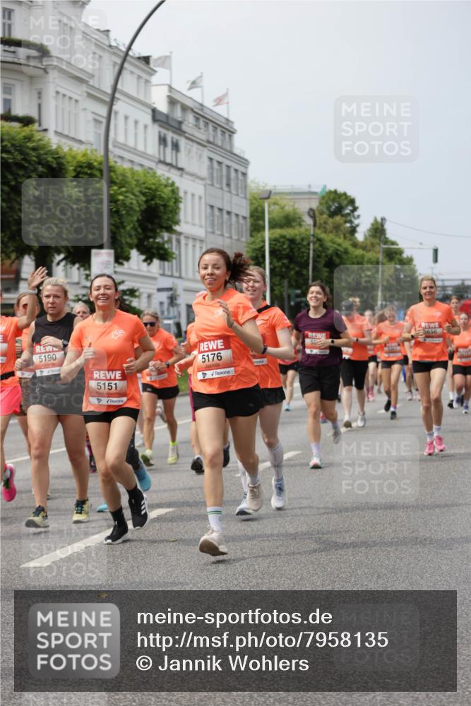 15.06.2025 - REWE Women's Run Jannik Wohlers http://msf.ph/oto/7958135 15.06.2025 09:44:18 Laufen 5190, 5151, 5176, 55, 5656 meine-sportfotos.de
