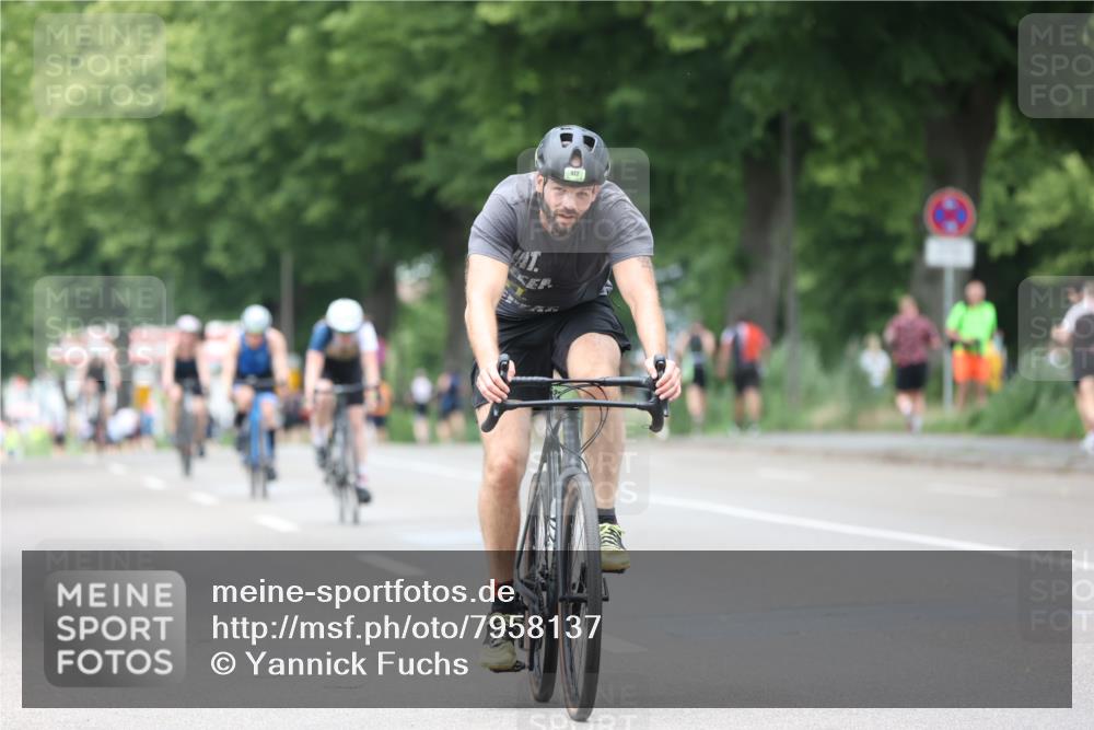 15.06.2025 - 7 Türme Triathlon Yannick Fuchs http://msf.ph/oto/7958137 15.06.2025 13:45:41 Radfahren 517, 922, 1027, 1145, 1191 meine-sportfotos.de