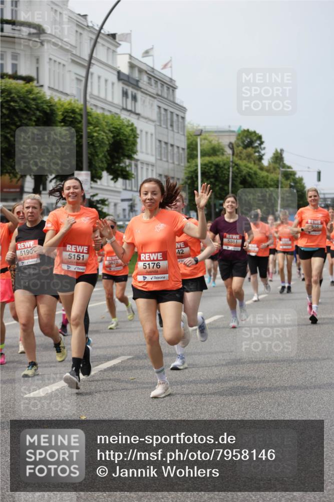15.06.2025 - REWE Women's Run Jannik Wohlers http://msf.ph/oto/7958146 15.06.2025 09:44:18 Laufen 5190, 5151, 5670, 42, 5176, 5581, 2, 656 meine-sportfotos.de