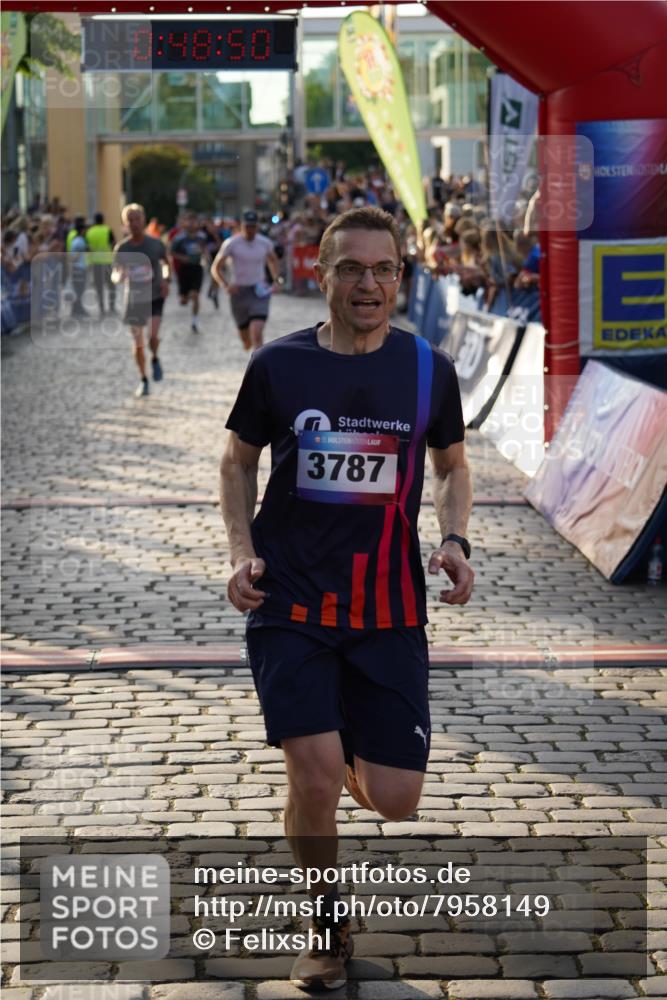 13.06.2025 - Holstenköstenlauf Felixshl http://msf.ph/oto/7958149 13.06.2025 19:48:49 Laufen 2282, 2362, 2408, 2669, 2685, 2786, 3052, 3622, 3787 meine-sportfotos.de