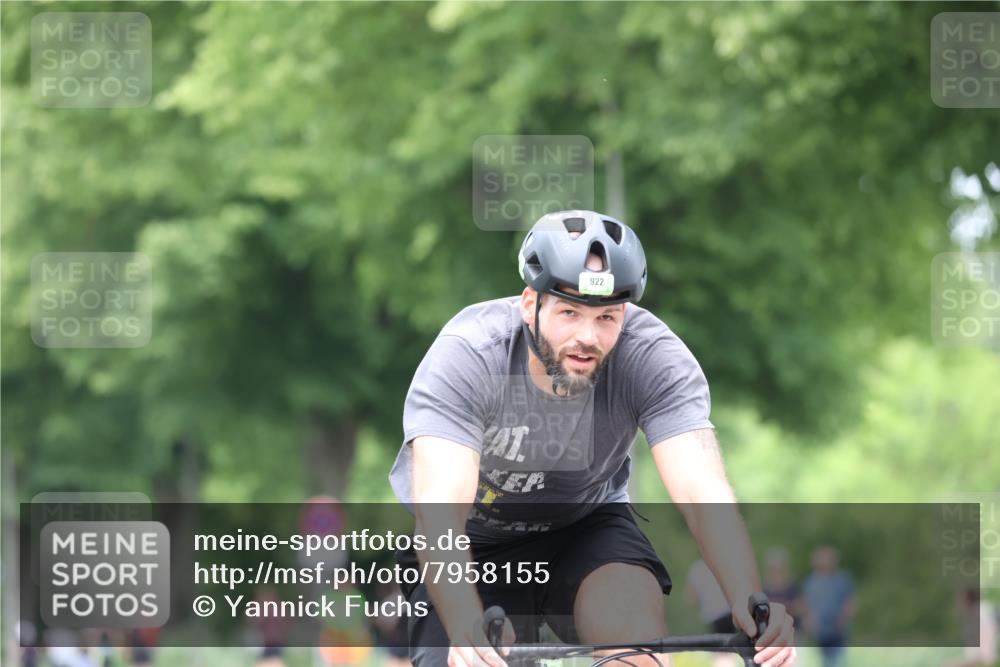 15.06.2025 - 7 Türme Triathlon Yannick Fuchs http://msf.ph/oto/7958155 15.06.2025 13:45:42 Radfahren 517, 529, 922, 1027, 1145, 1191 meine-sportfotos.de