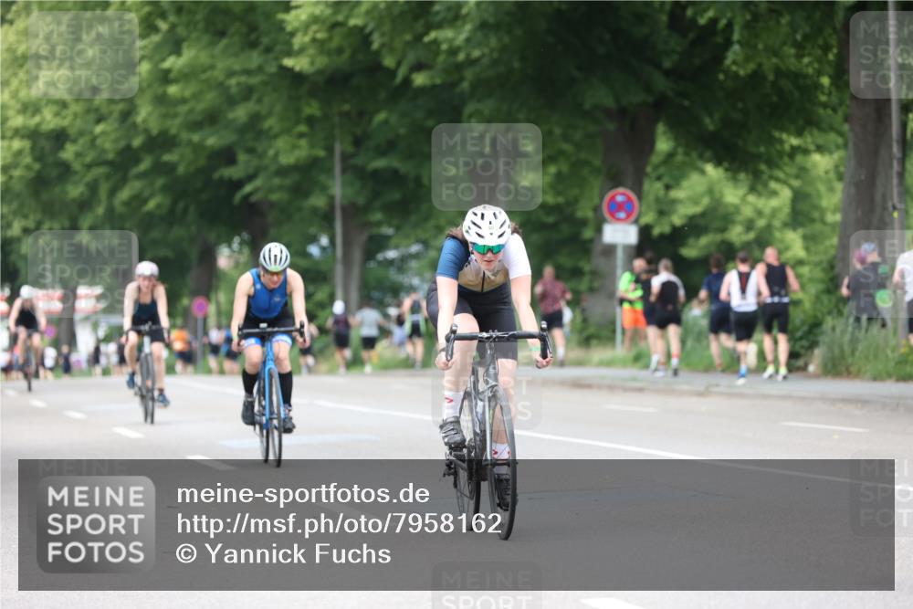 15.06.2025 - 7 Türme Triathlon Yannick Fuchs http://msf.ph/oto/7958162 15.06.2025 13:45:43 Radfahren 517, 529, 922, 1027, 1145, 1191 meine-sportfotos.de