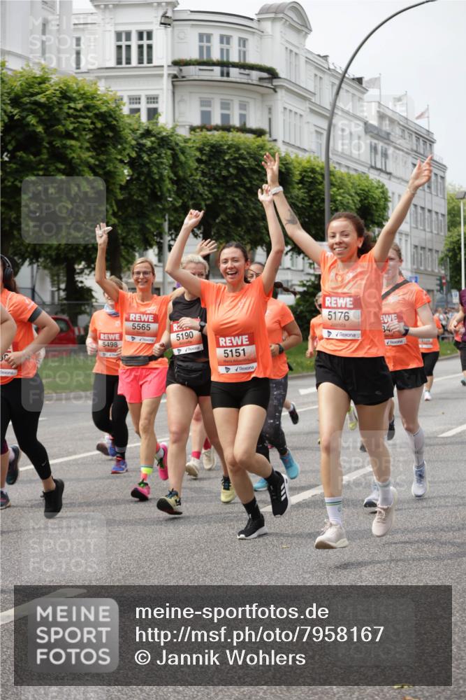 15.06.2025 - REWE Women's Run Jannik Wohlers http://msf.ph/oto/7958167 15.06.2025 09:44:19 Laufen 5498, 5565, 5190, 5151, 5176, 34, 6109 meine-sportfotos.de