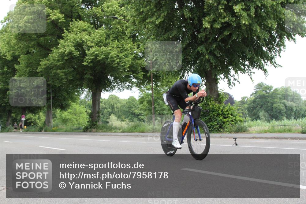 15.06.2025 - 7 Türme Triathlon Yannick Fuchs http://msf.ph/oto/7958178 15.06.2025 11:03:13 Radfahren  meine-sportfotos.de