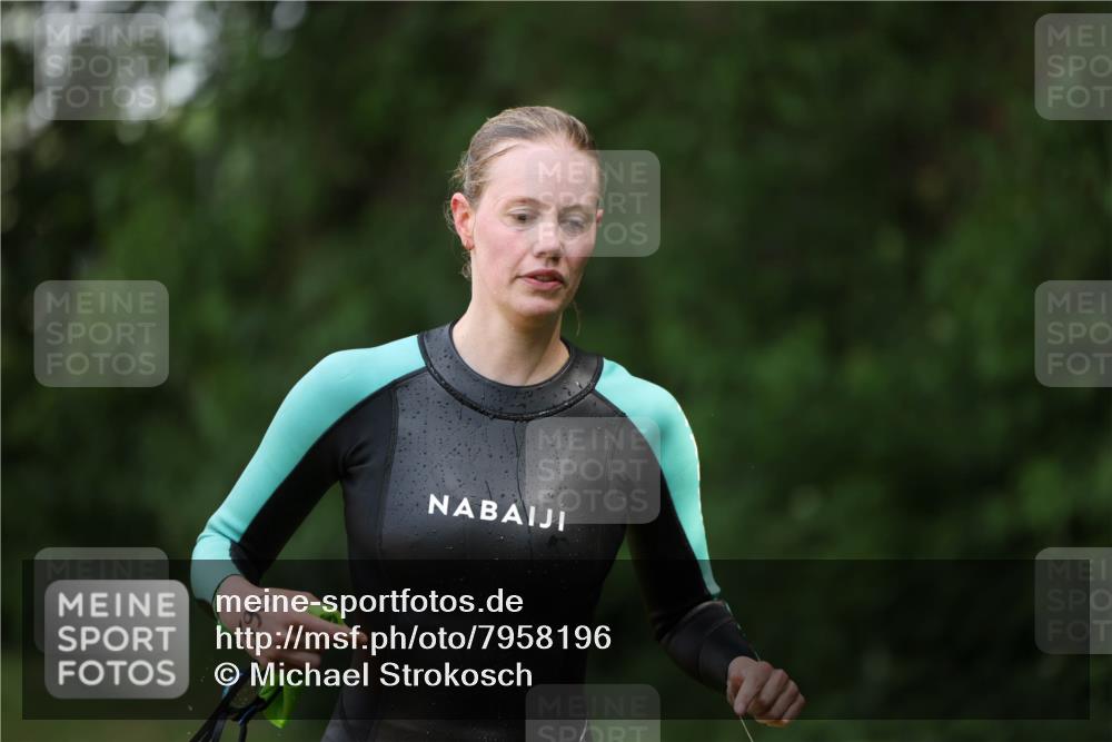 15.06.2025 - 7 Türme Triathlon Michael Strokosch http://msf.ph/oto/7958196 15.06.2025 12:38:28 Schwimmen 590 meine-sportfotos.de