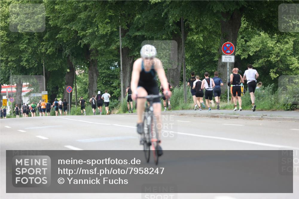15.06.2025 - 7 Türme Triathlon Yannick Fuchs http://msf.ph/oto/7958247 15.06.2025 13:45:47 Radfahren 529, 1027, 1145 meine-sportfotos.de