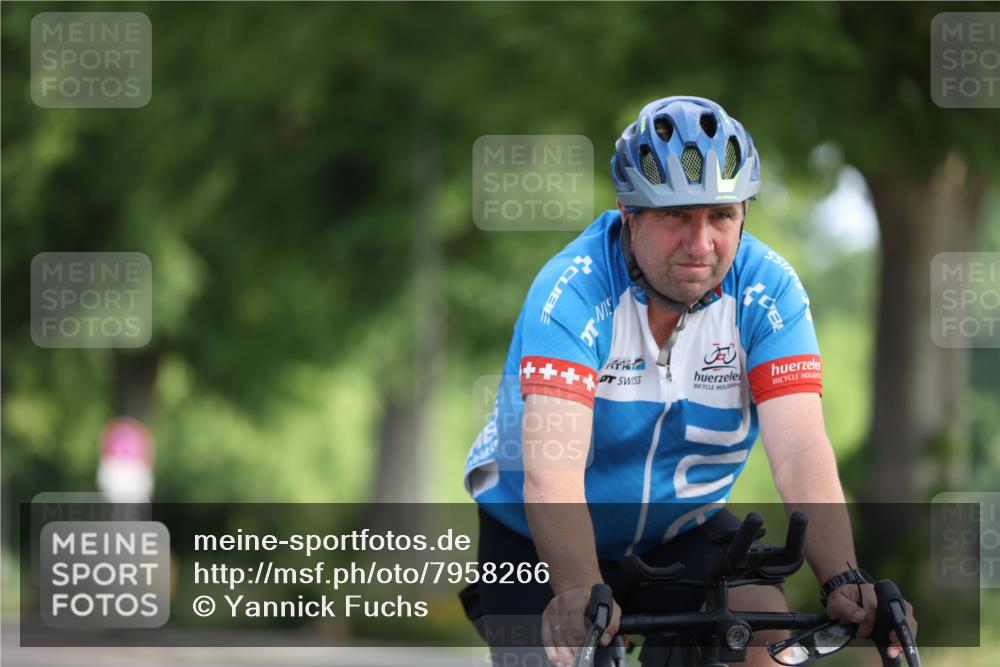 15.06.2025 - 7 Türme Triathlon Yannick Fuchs http://msf.ph/oto/7958266 15.06.2025 08:46:58 Radfahren  meine-sportfotos.de