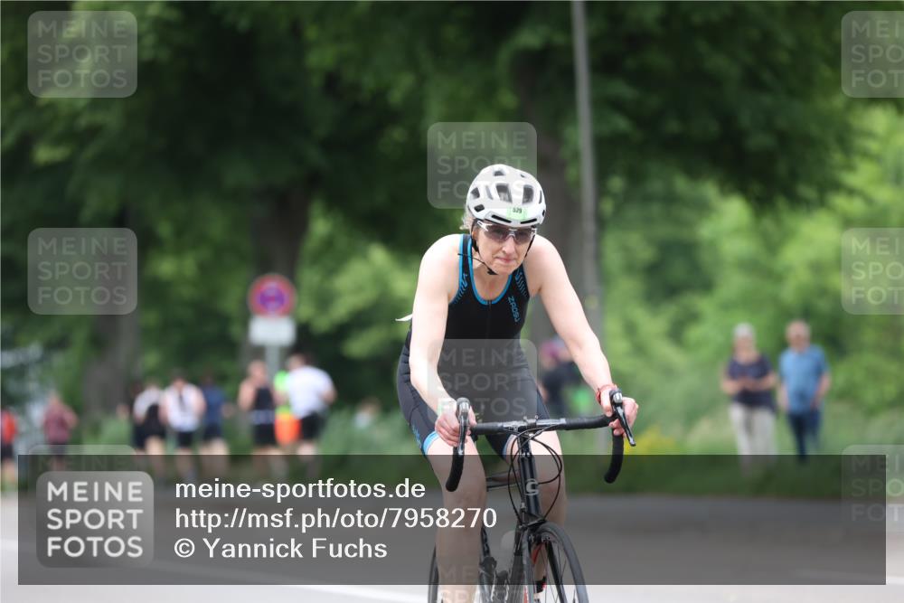 15.06.2025 - 7 Türme Triathlon Yannick Fuchs http://msf.ph/oto/7958270 15.06.2025 13:45:48 Radfahren 529, 1027 meine-sportfotos.de