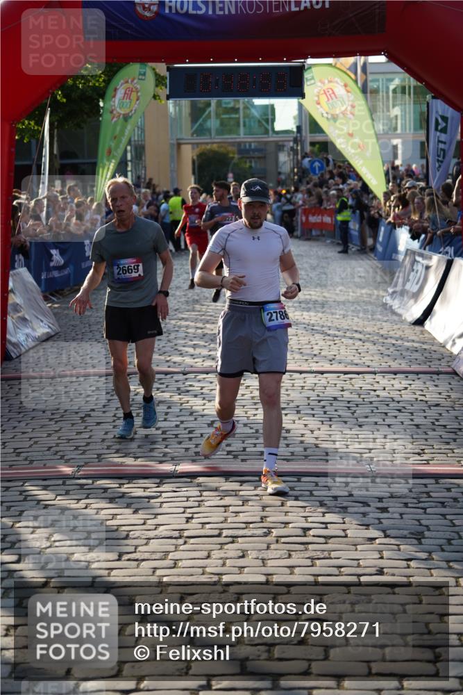 13.06.2025 - Holstenköstenlauf Felixshl http://msf.ph/oto/7958271 13.06.2025 19:48:53 Laufen 2282, 2408, 2669, 2685, 2786, 3622 meine-sportfotos.de