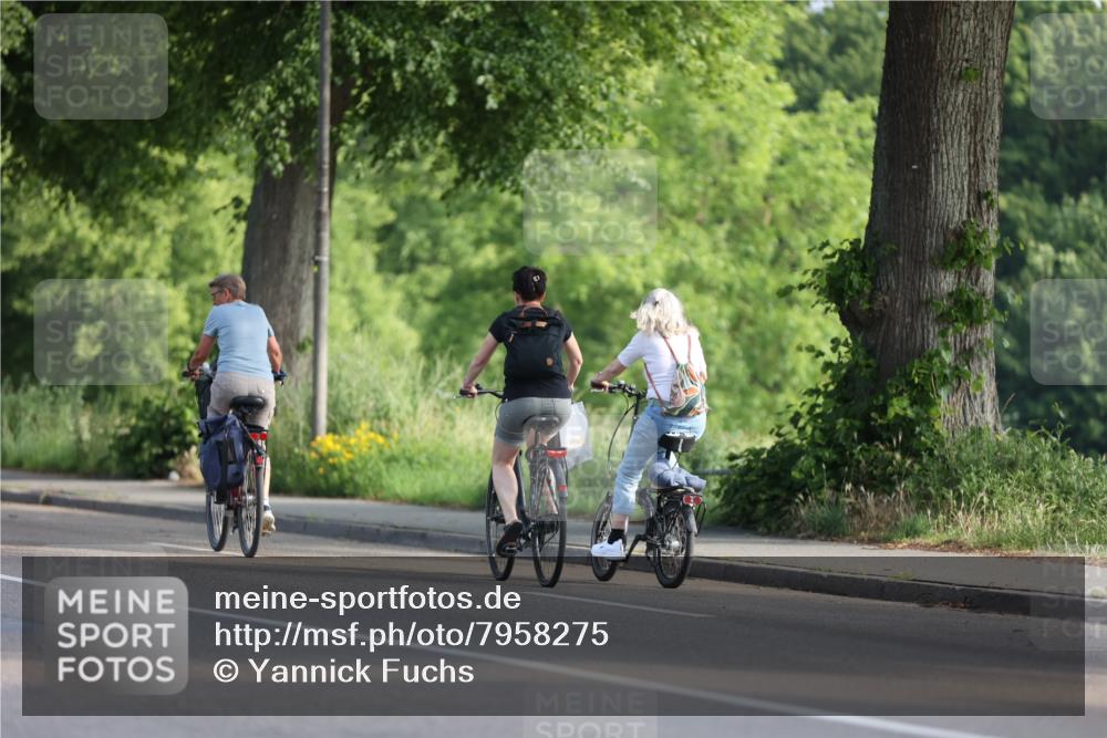 15.06.2025 - 7 Türme Triathlon Yannick Fuchs http://msf.ph/oto/7958275 15.06.2025 08:47:48 Radfahren  meine-sportfotos.de
