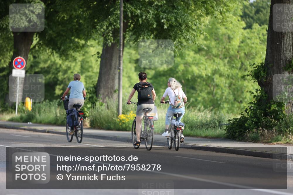 15.06.2025 - 7 Türme Triathlon Yannick Fuchs http://msf.ph/oto/7958278 15.06.2025 08:47:49 Radfahren  meine-sportfotos.de