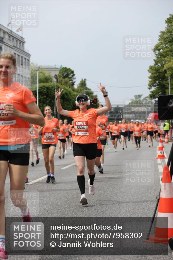 15.06.2025 - REWE Women's Run Jannik Wohlers http://msf.ph/oto/7958302 15.06.2025 09:44:21 Laufen 550, 5361, 5604, 65 meine-sportfotos.de