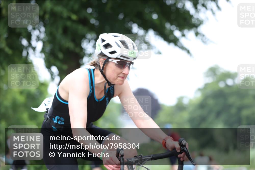 15.06.2025 - 7 Türme Triathlon Yannick Fuchs http://msf.ph/oto/7958304 15.06.2025 13:45:49 Radfahren 529, 1027 meine-sportfotos.de