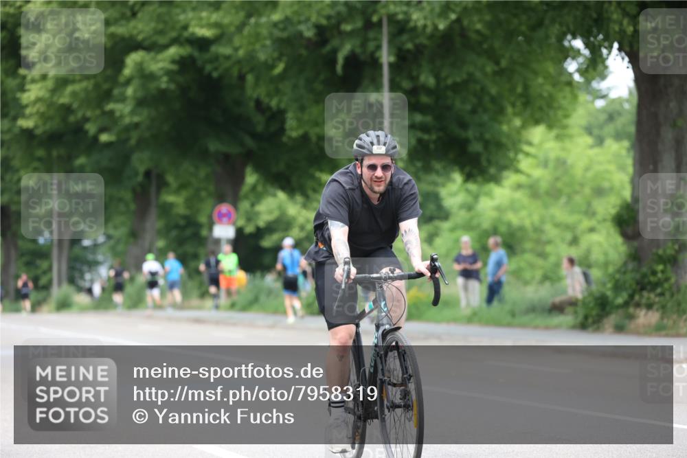 15.06.2025 - 7 Türme Triathlon Yannick Fuchs http://msf.ph/oto/7958319 15.06.2025 13:46:07 Radfahren 932, 997, 1129 meine-sportfotos.de