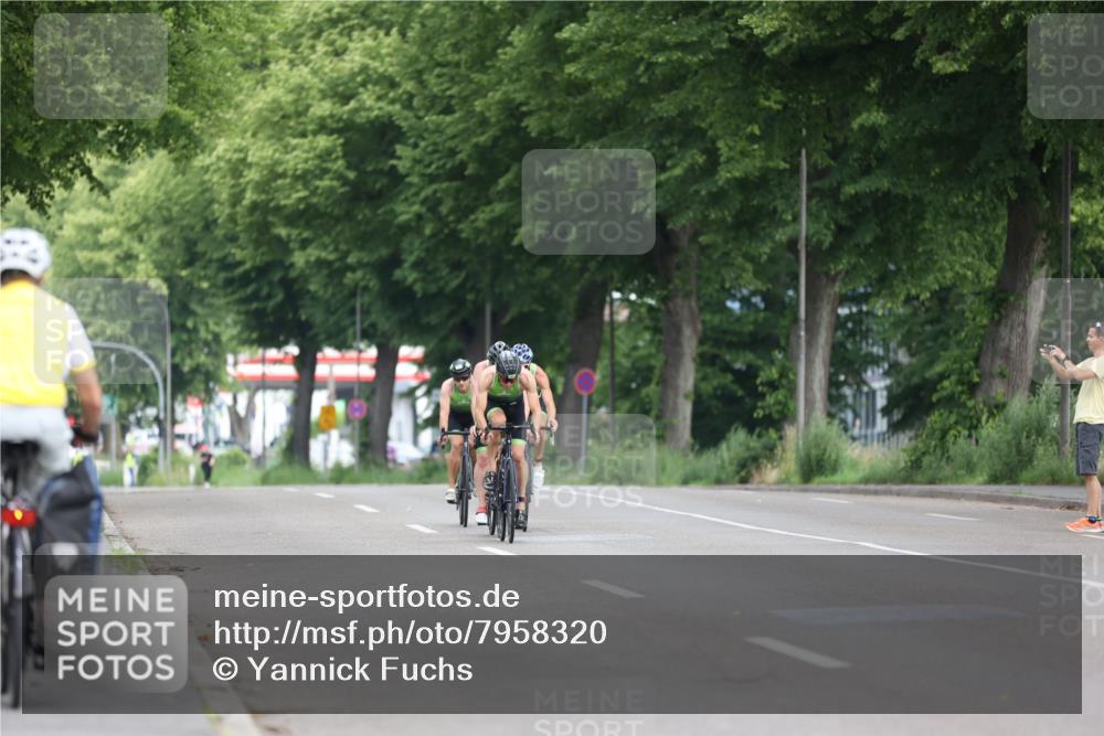 15.06.2025 - 7 Türme Triathlon Yannick Fuchs http://msf.ph/oto/7958320 15.06.2025 09:44:31 Radfahren 11, 12, 13, 14 meine-sportfotos.de