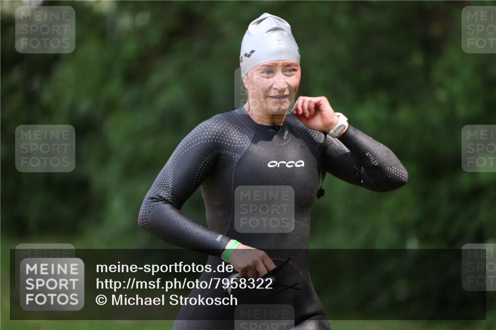15.06.2025 - 7 Türme Triathlon Michael Strokosch http://msf.ph/oto/7958322 15.06.2025 12:39:28 Schwimmen 444, 662 meine-sportfotos.de