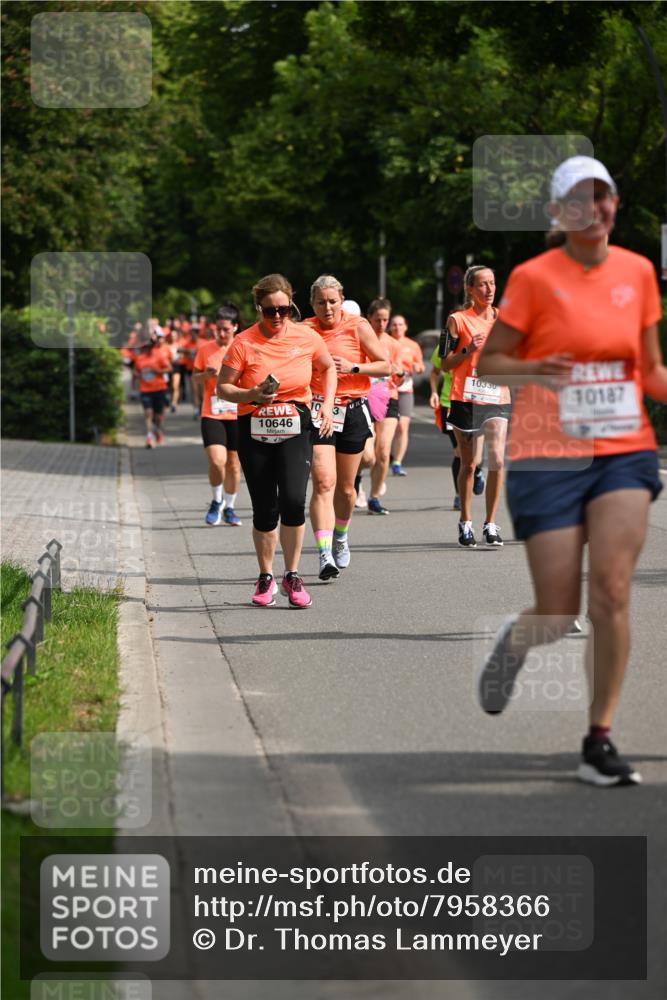 15.06.2025 - REWE Women's Run Dr. Thomas Lammeyer http://msf.ph/oto/7958366 15.06.2025 09:48:20 Laufen 10646, 10187 meine-sportfotos.de