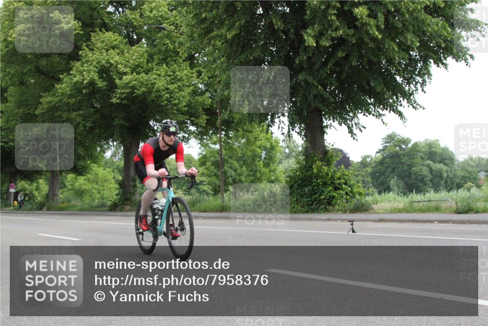 15.06.2025 - 7 Türme Triathlon Yannick Fuchs http://msf.ph/oto/7958376 15.06.2025 11:10:18 Radfahren  meine-sportfotos.de