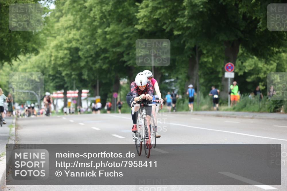 15.06.2025 - 7 Türme Triathlon Yannick Fuchs http://msf.ph/oto/7958411 15.06.2025 13:46:15 Radfahren 721, 906, 997, 1042, 1129 meine-sportfotos.de