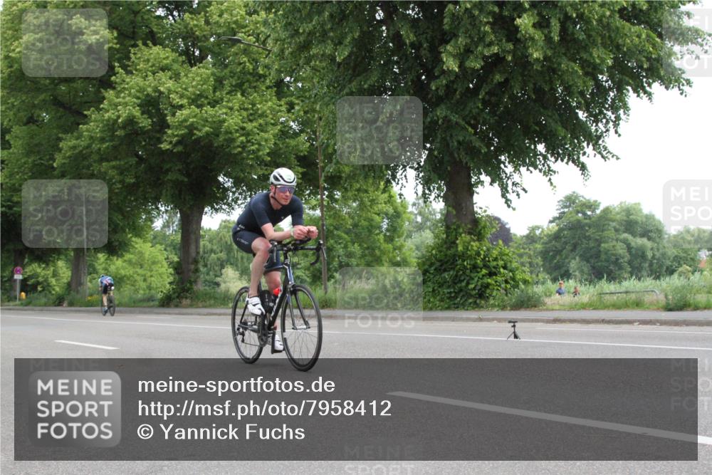 15.06.2025 - 7 Türme Triathlon Yannick Fuchs http://msf.ph/oto/7958412 15.06.2025 11:10:55 Radfahren  meine-sportfotos.de