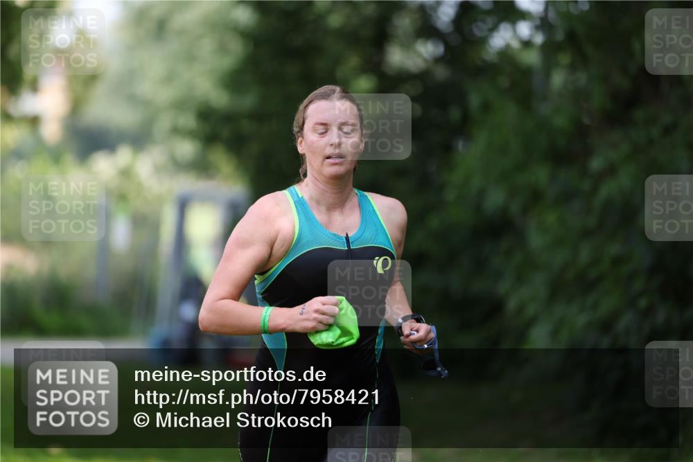 15.06.2025 - 7 Türme Triathlon Michael Strokosch http://msf.ph/oto/7958421 15.06.2025 12:39:49 Schwimmen 405, 484, 662 meine-sportfotos.de