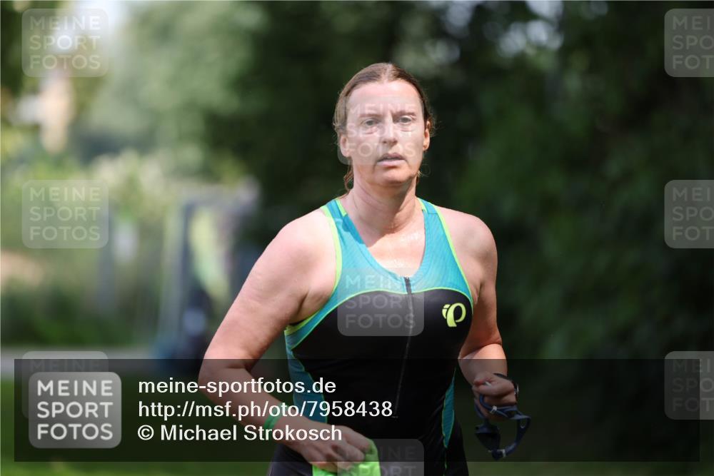 15.06.2025 - 7 Türme Triathlon Michael Strokosch http://msf.ph/oto/7958438 15.06.2025 12:39:49 Schwimmen 405, 484, 662 meine-sportfotos.de