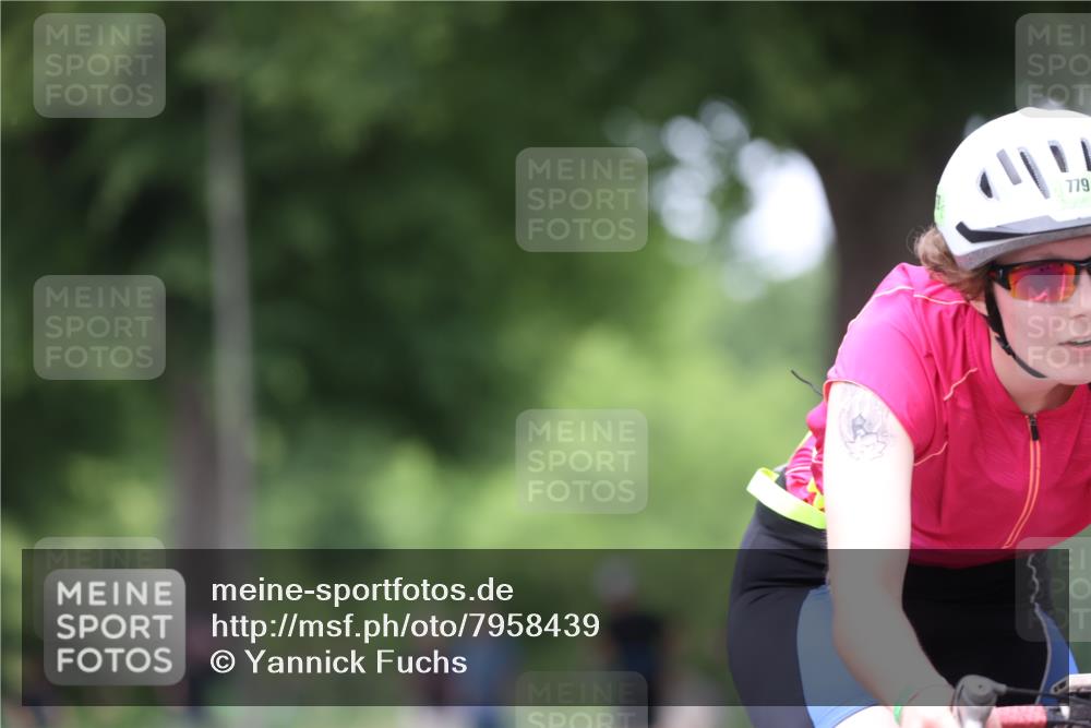 15.06.2025 - 7 Türme Triathlon Yannick Fuchs http://msf.ph/oto/7958439 15.06.2025 13:46:17 Radfahren 721, 790, 906, 997, 1042 meine-sportfotos.de