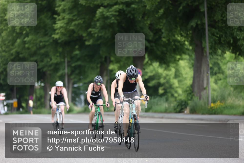 15.06.2025 - 7 Türme Triathlon Yannick Fuchs http://msf.ph/oto/7958448 15.06.2025 09:47:27 Radfahren 97, 99 meine-sportfotos.de