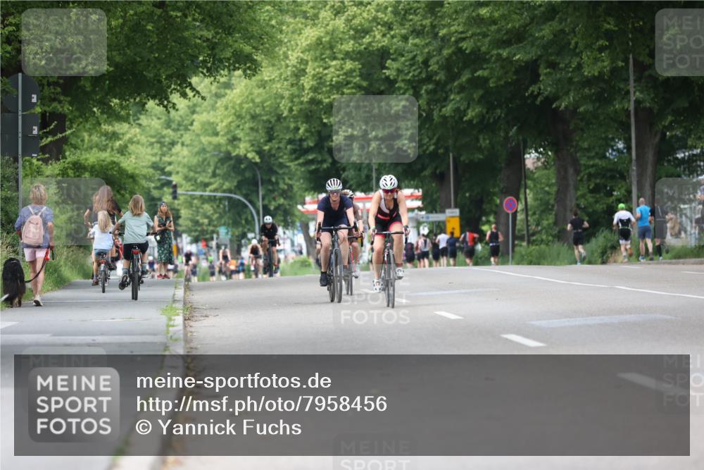 15.06.2025 - 7 Türme Triathlon Yannick Fuchs http://msf.ph/oto/7958456 15.06.2025 13:46:18 Radfahren 721, 790, 906, 1042 meine-sportfotos.de