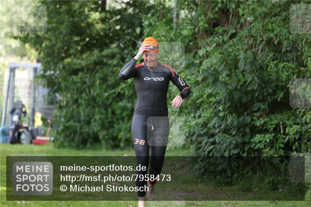 15.06.2025 - 7 Türme Triathlon Michael Strokosch http://msf.ph/oto/7958473 15.06.2025 12:40:12 Schwimmen 588 meine-sportfotos.de