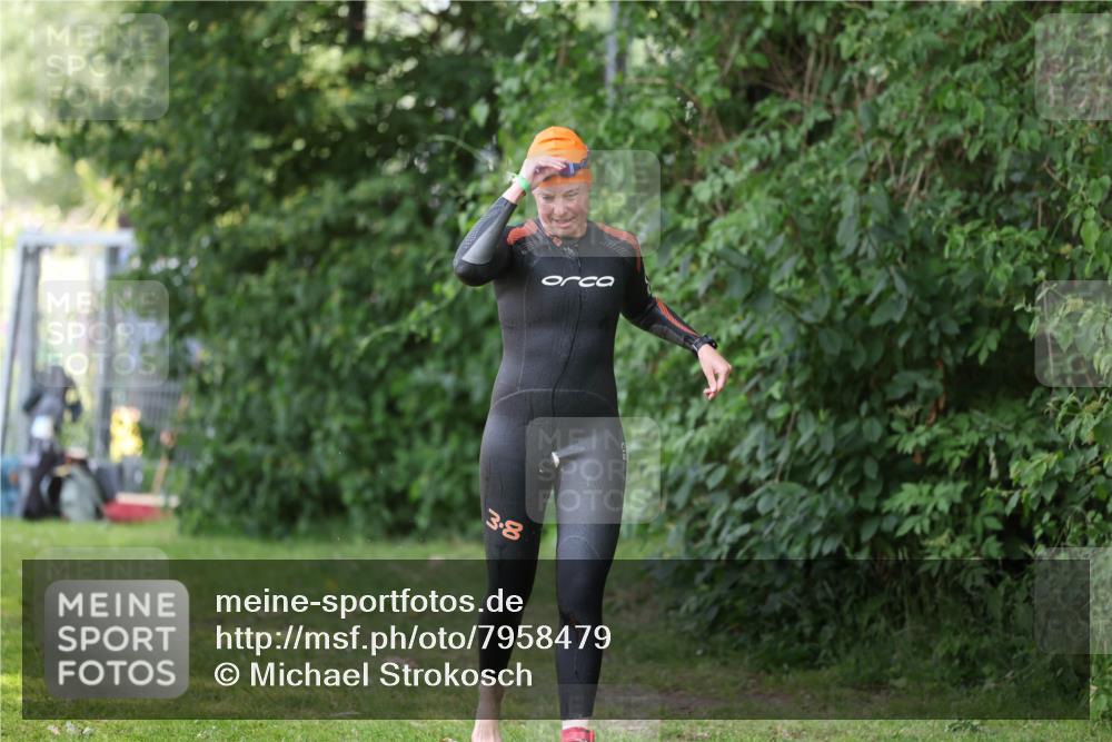 15.06.2025 - 7 Türme Triathlon Michael Strokosch http://msf.ph/oto/7958479 15.06.2025 12:40:12 Schwimmen 588 meine-sportfotos.de